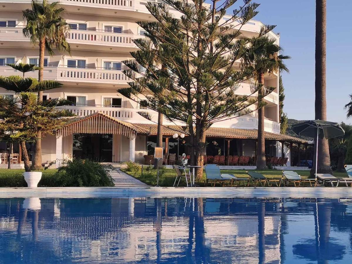 Regina Hotel 키사모스 외부 사진